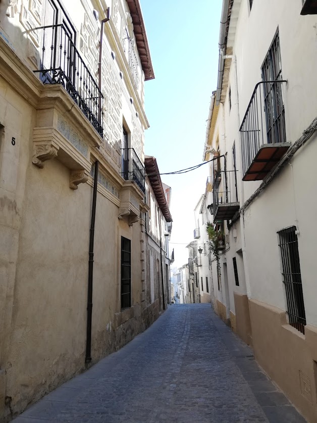 The narrow streets of the old center of Úbeda