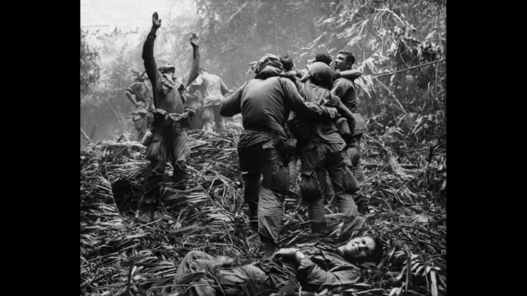 Famous photo of Vietnam War battlefield (AP correspondent Art Greenspon)
