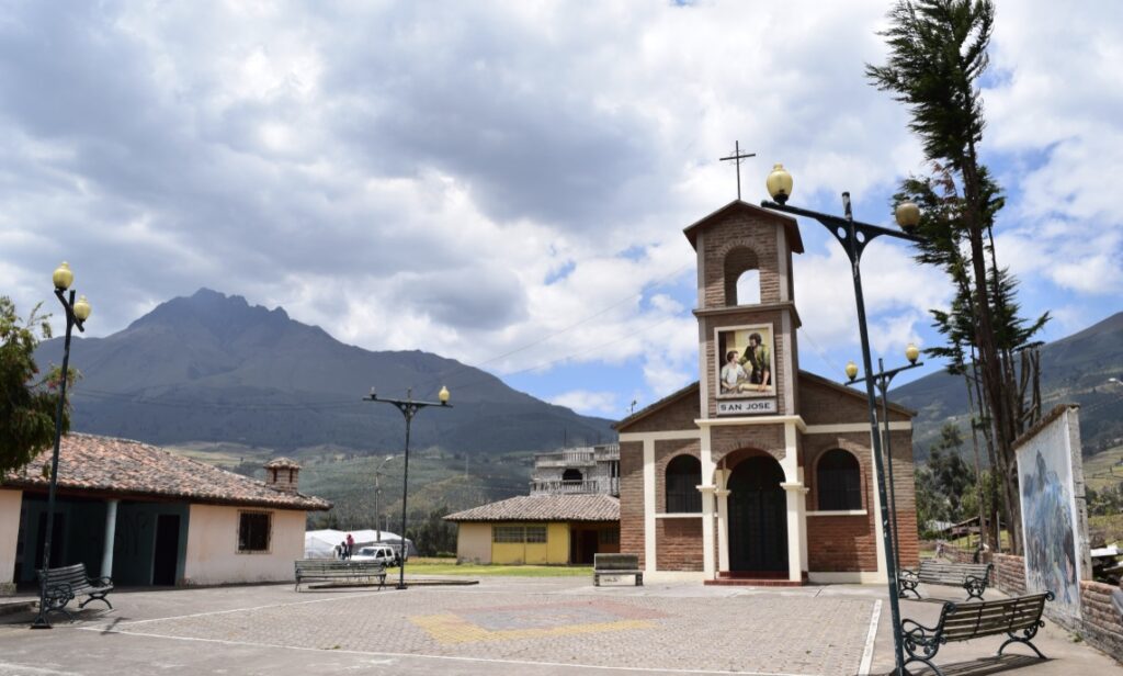 Church of San José, above San Pablo, Imbabura