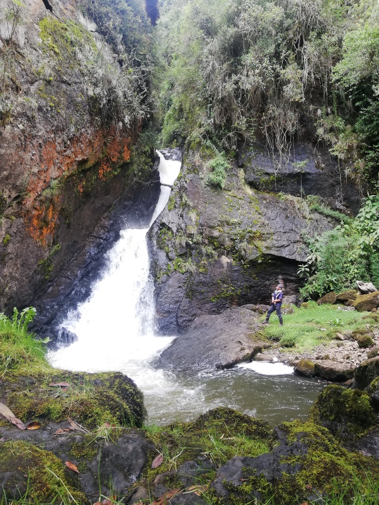 The waterfall Turnufakcha of Oyacachi