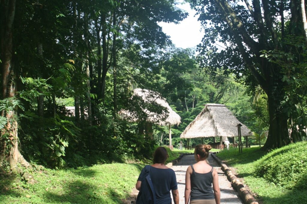 Kenzo hotsell quirigua ecuador