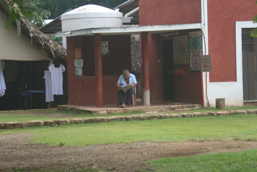 Ticket office at the Maya-site Kabah. Here actually started our visit to Kabah and Labná.