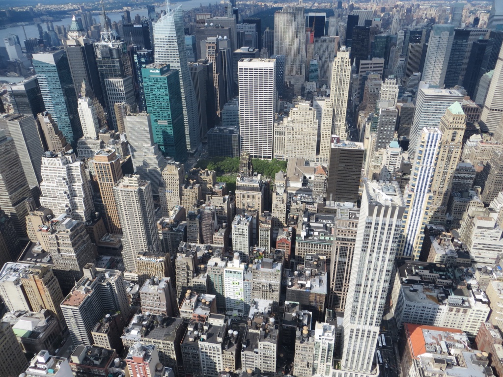 During our visit of Manhattan, New York we enjoyed this bird eye view from the 86th floor of the Empire State Building.