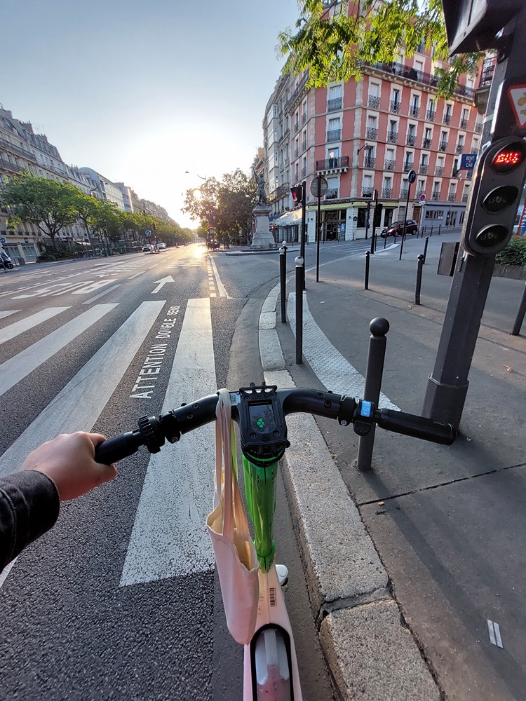 Hire an electric scooter when your visiting Paris