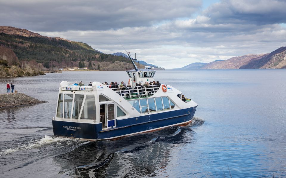 Impressions of a day trip through the Scottish highlands near Edinburgh, including Loch Ness. Tour Boat on Loch Ness. 