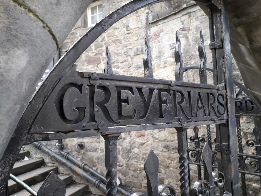 Entrance gate to Greyfriars Kirkyard