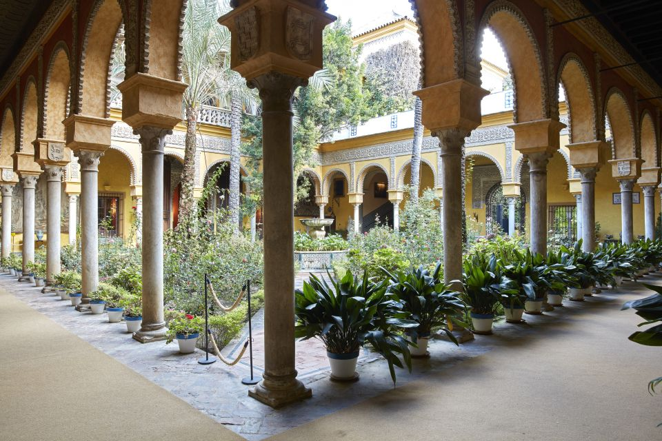 Inner patio of the Palacio de las Dueñas, Seville.