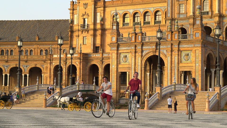 The daily Seville bike tour includes a visit to the beautiful Plaza de España. 
