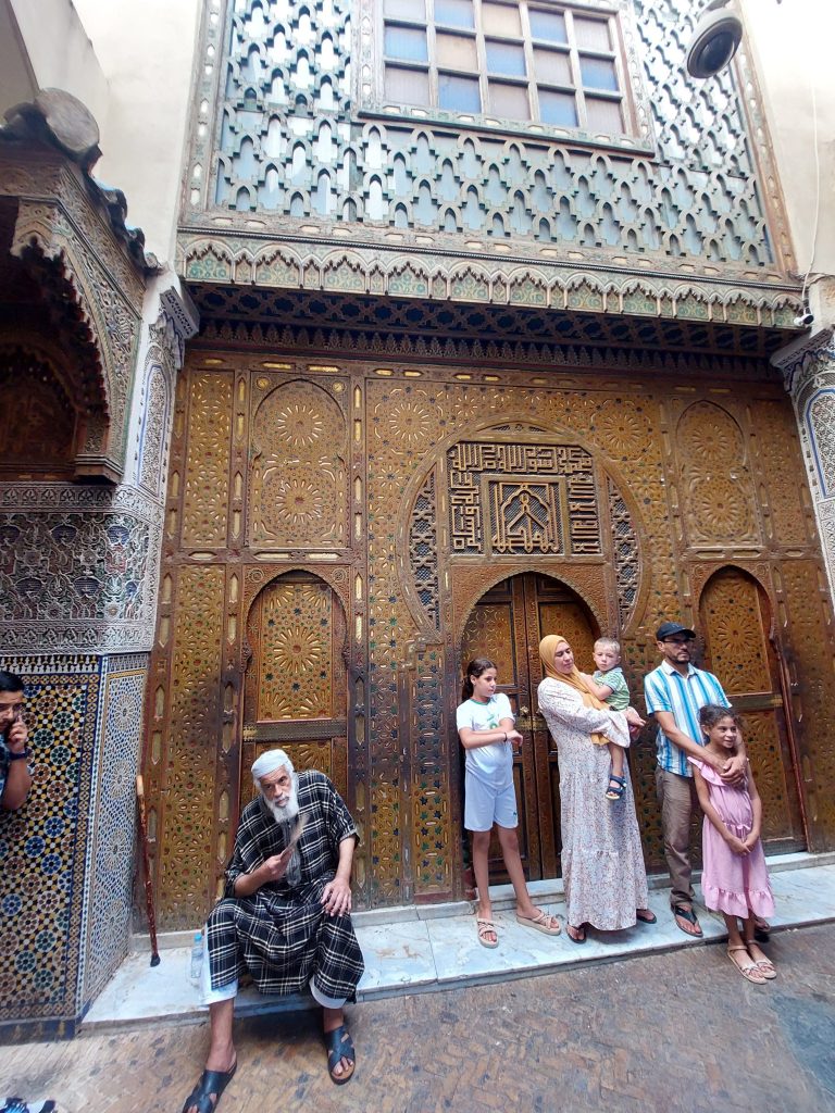 Visit to the Zawiya/Zaouia of Moulay Idriss II: shrine & religious complex in the medina of Fez.