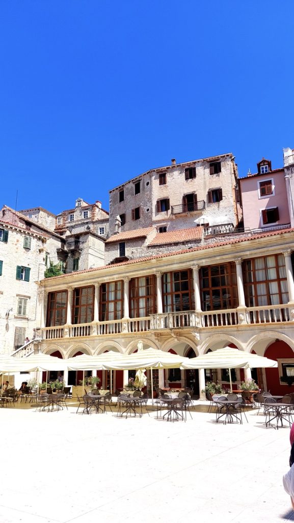 One of the many outdoor terrace in the center of Šibenik.