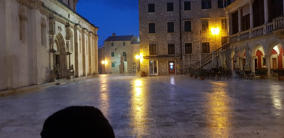 Impression of the evening tour of Šibenik.