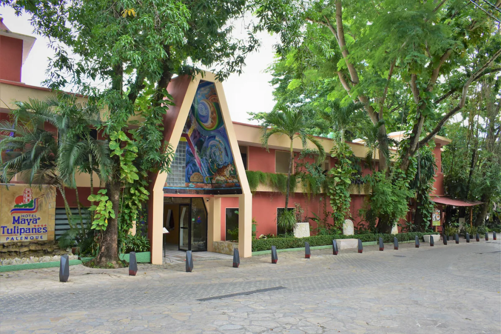 Entrance to the Hotel Maya Tulipanes, Palenque.