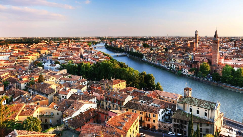 Bird-eye view of Verona, the city of Romeo y Juliet.