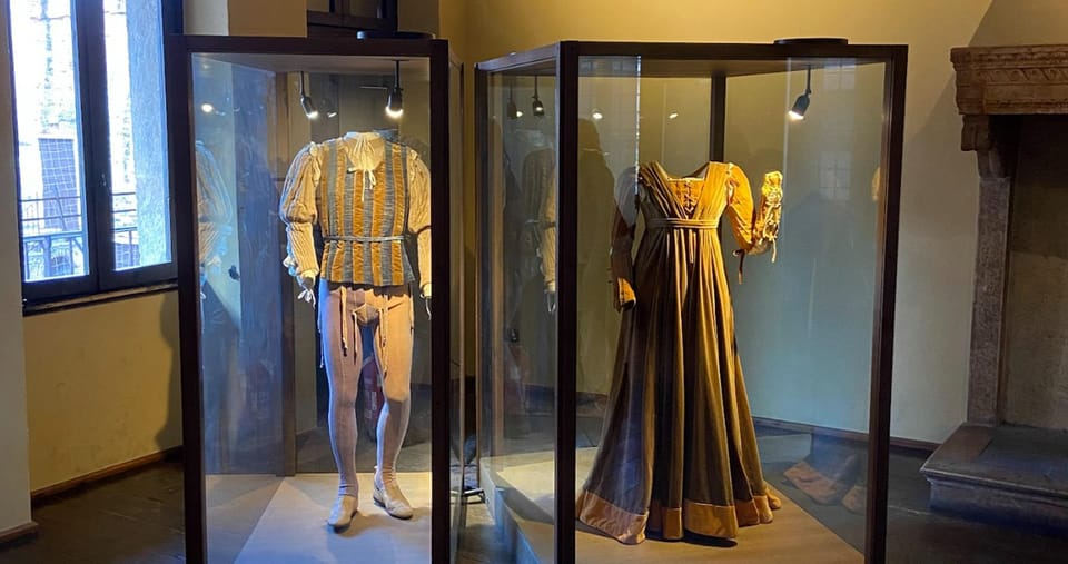  In one of the rooms of Juliet's house you can admire this typical costumes of past centuries. 