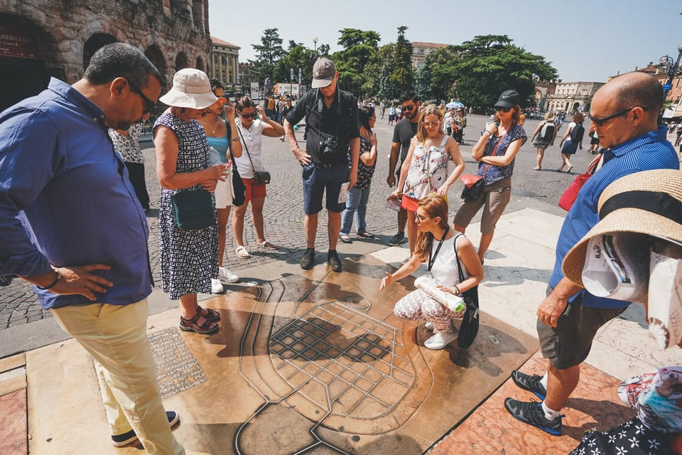 Impression of the interesting guided tour of Verona's city center. 