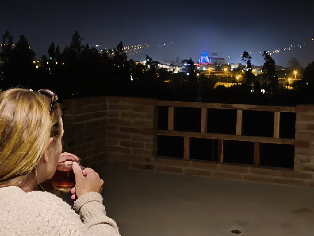 Rooftop view Airbnb Cotacachi during the night