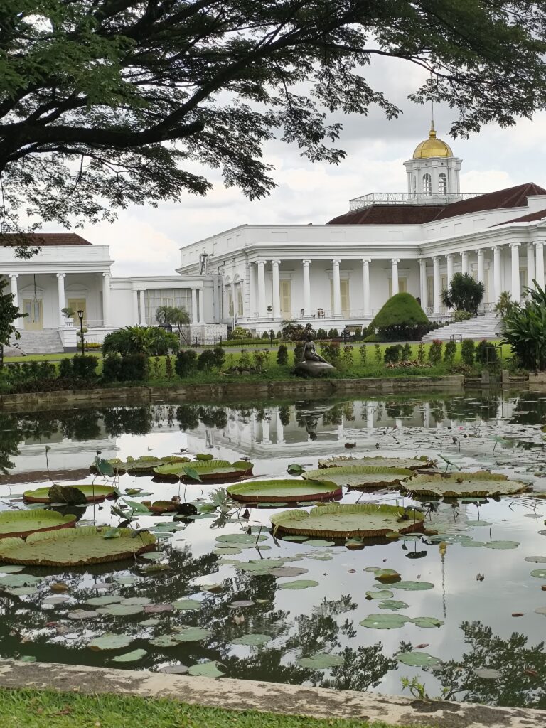 Residence of Indonesia´s president in the Botanical garden of Bogor.