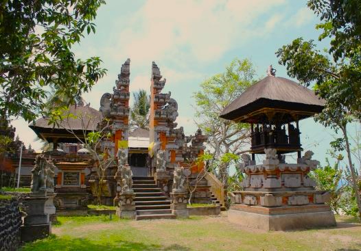 The Pura Rambut Siwi sea temple near Pekutatan.