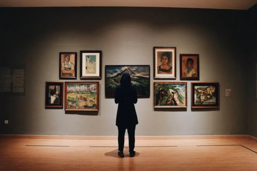 One of the many rooms of the Sonobudoyo Art Museum in Yogyakarta.